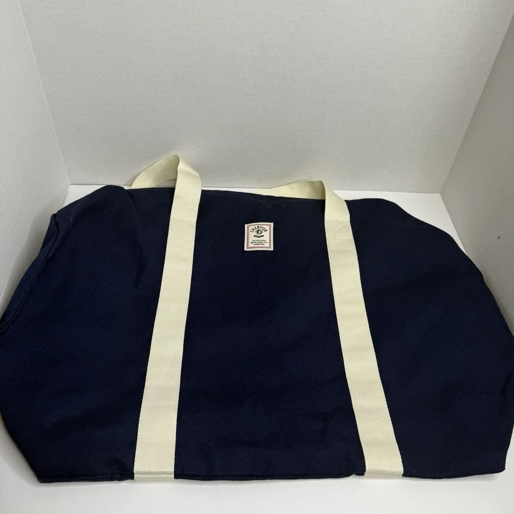 Champion Navy Blue Canvas Duffel Bag Cream Straps Removable Strap CV2-2099 NWT